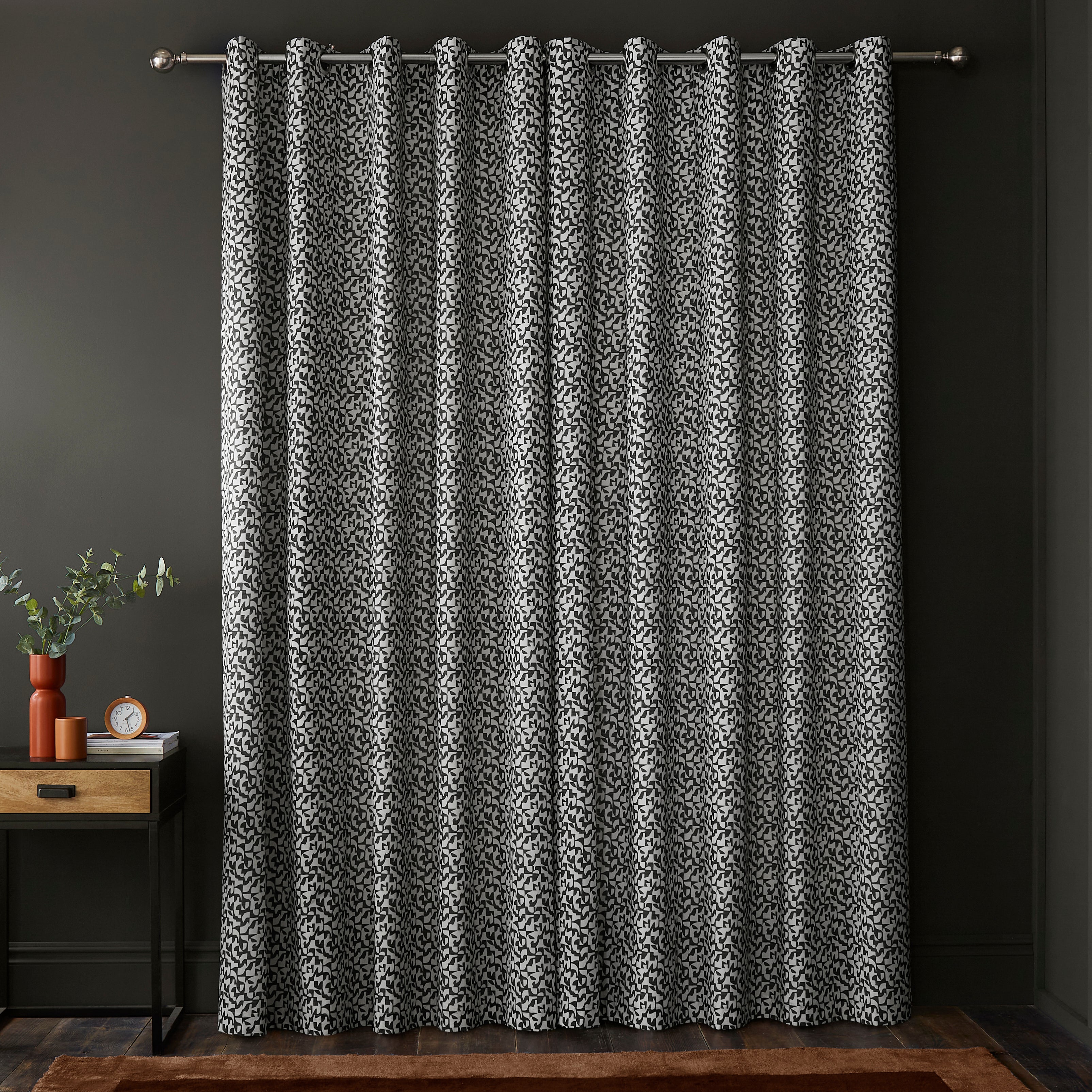 Valter Mino Geometric Blackout Eyelet Curtains Black undefined