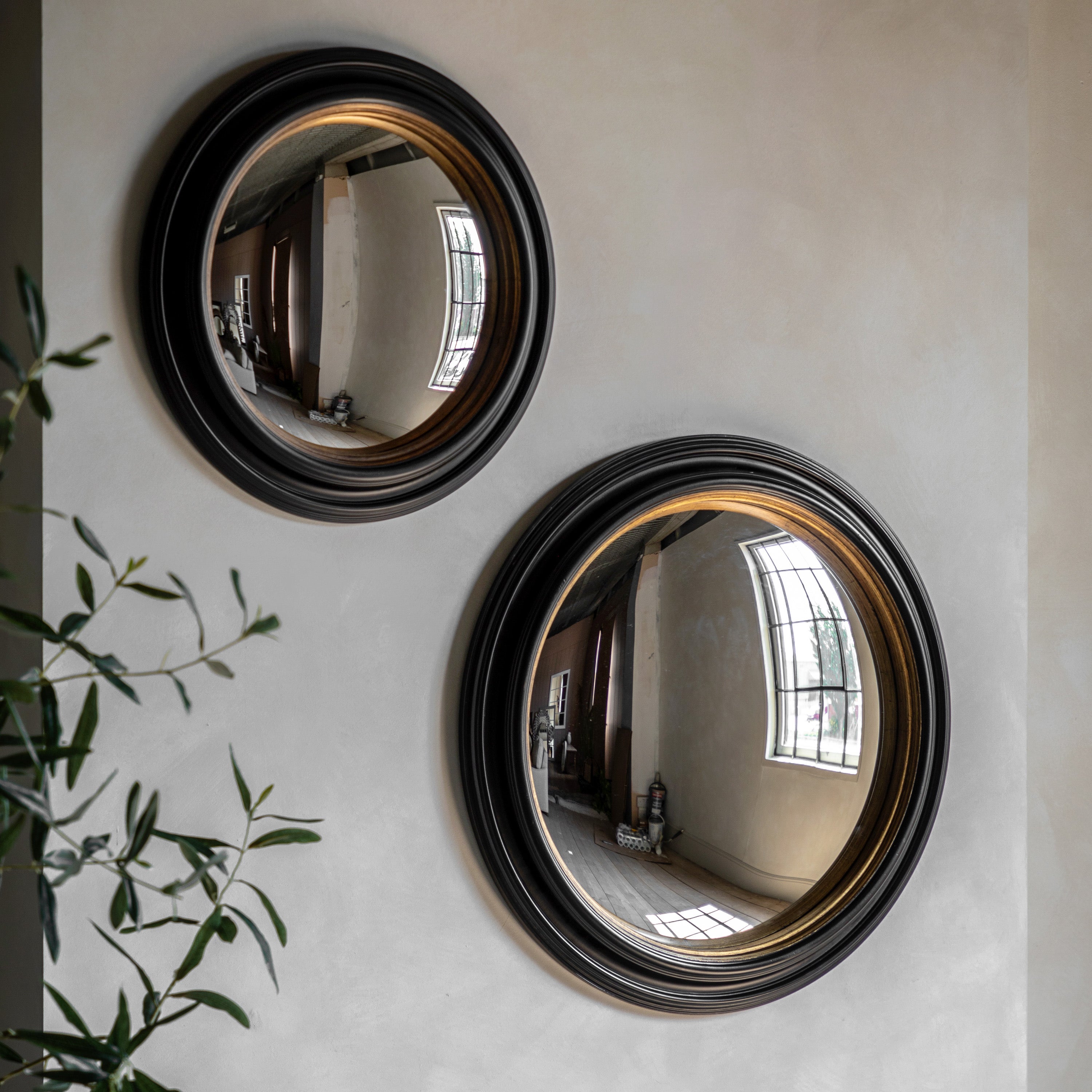 Salisbury Convex Round Wall Mirror Black And Gold