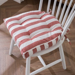 Round Back Striped Seat Pad
