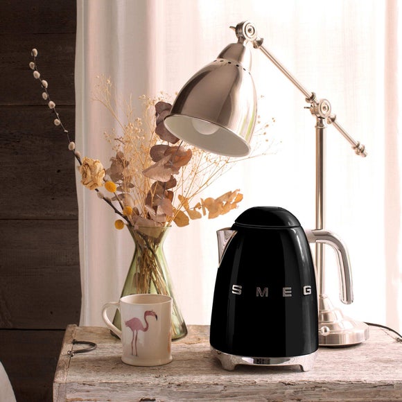 View Smeg Retro Electric Kettle View Smeg Retro Electric Kettle