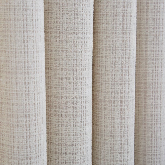 Carousel navigation image position 3 of 5