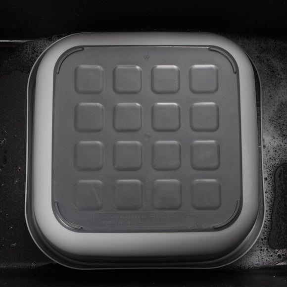 Carousel navigation image position 2 of 4