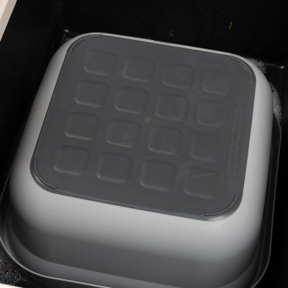 Carousel navigation image position 4 of 4