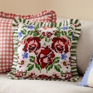 Furn. Feeoni Ruffle Square Cushion