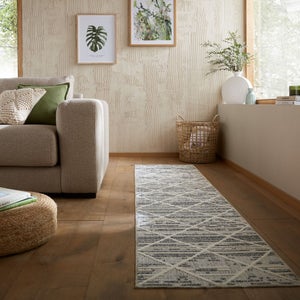 Edited Life Diamond Tuft Textured Washable Runner