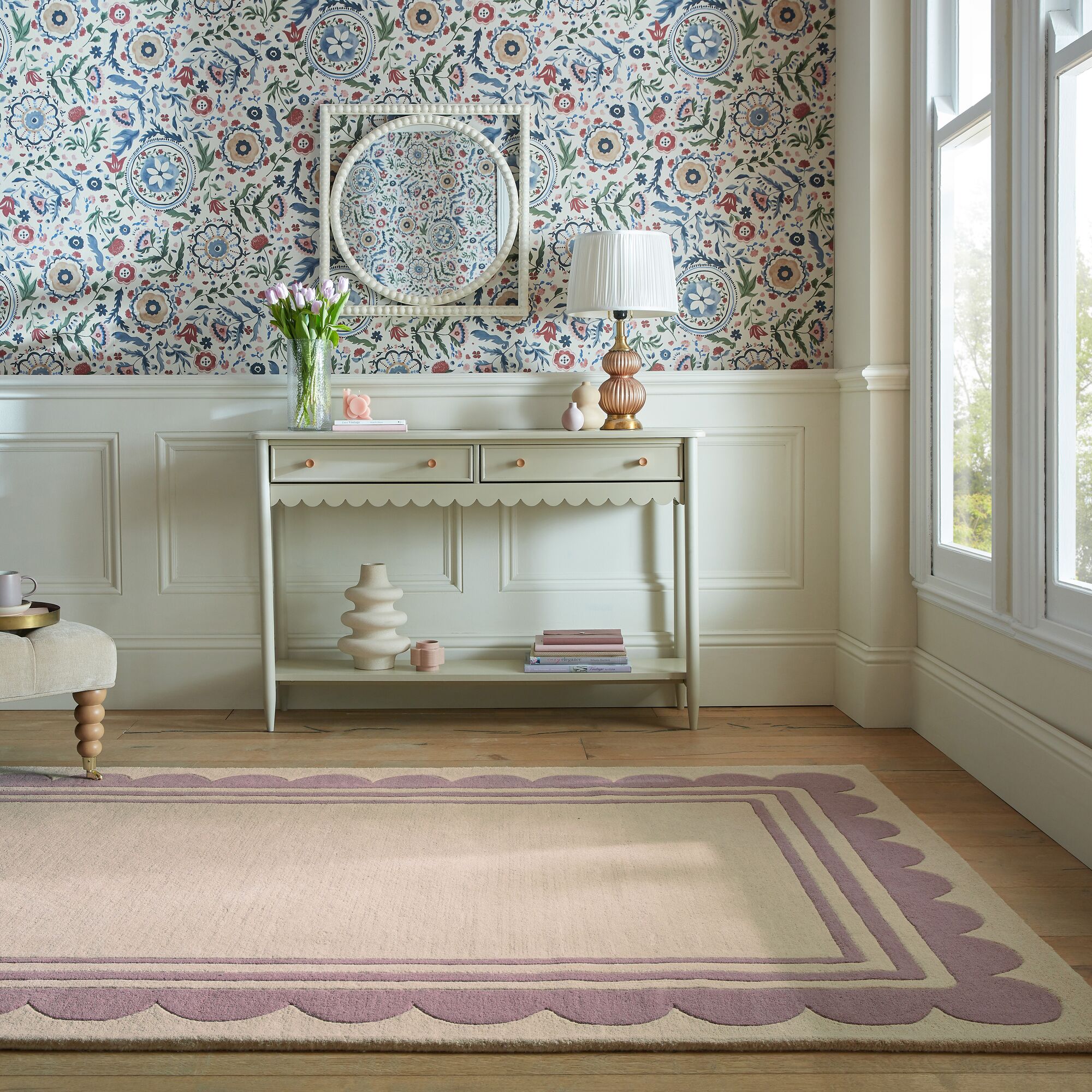 Lois Scallop Border Wool Rug Purple