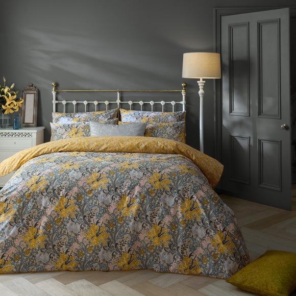 William Morris Golden Lily 100 Cotton Duvet Cover And Pillowcase Set