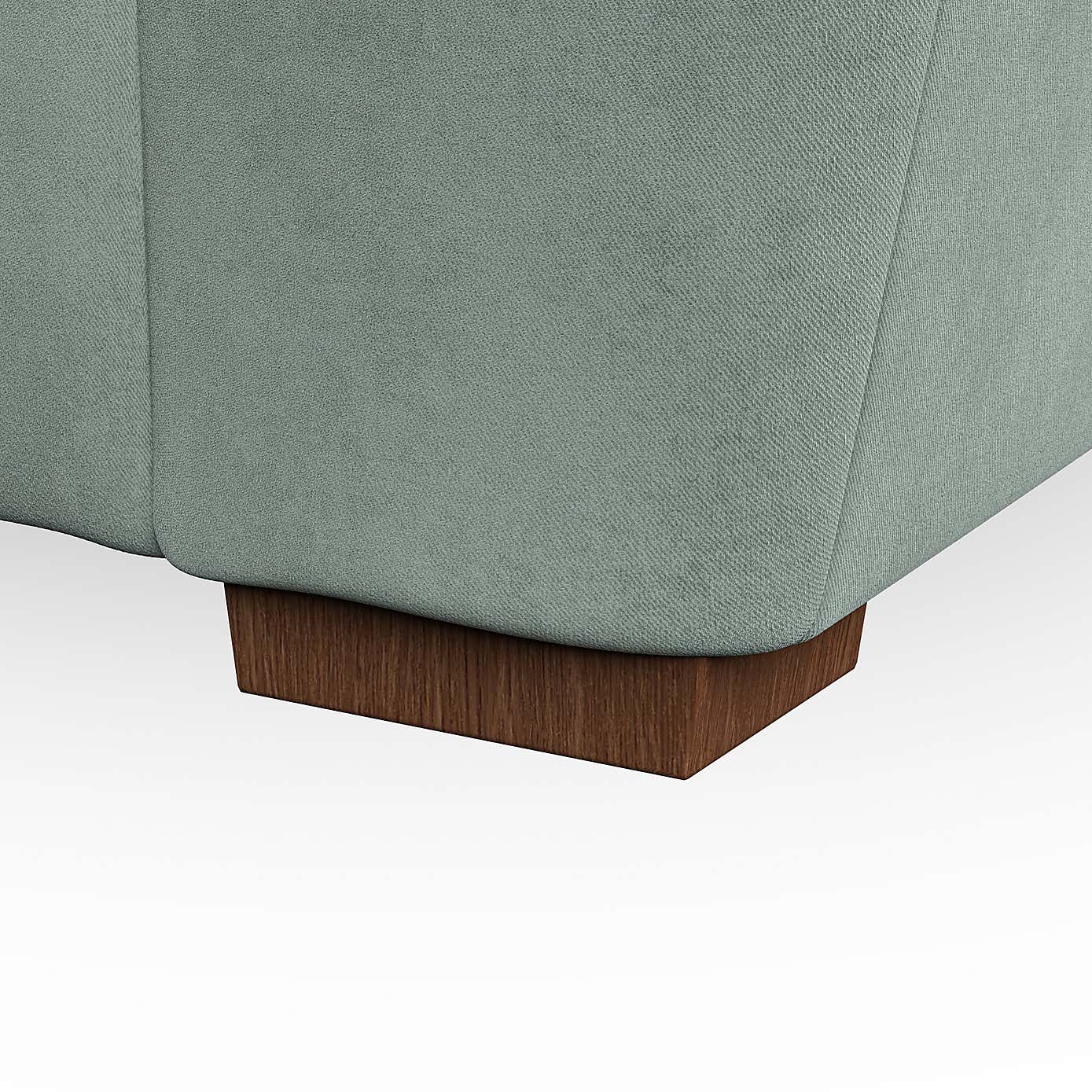 Carousel zoom image position 3 of 7