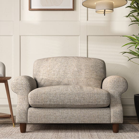 Ashford Snuggle Chair