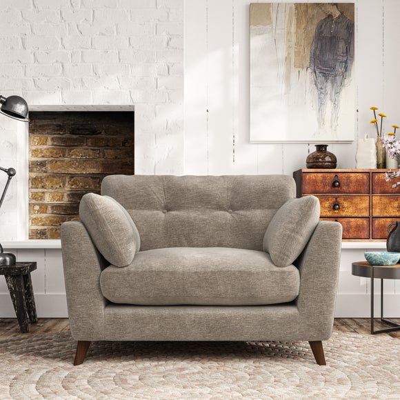 Peyton Snuggle Chair