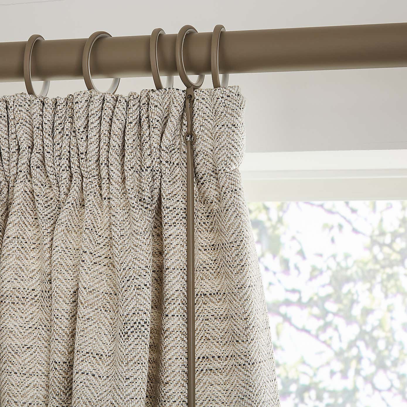 Carousel zoom image position 1 of 2