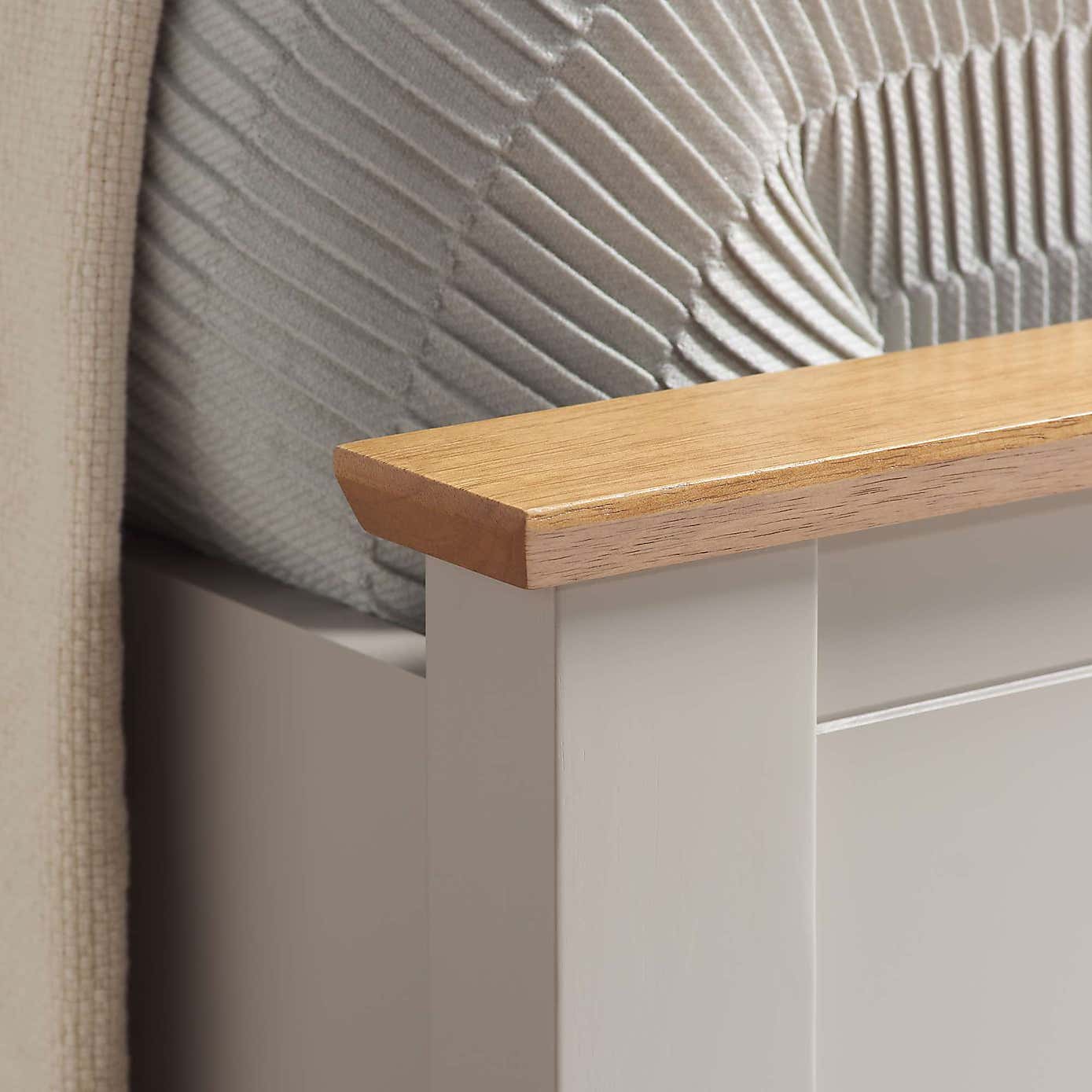 Carousel zoom image position 4 of 10