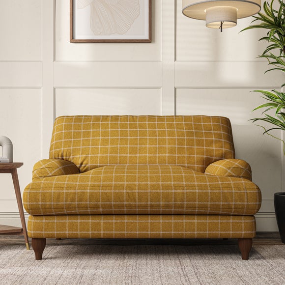 Darwin Snuggle Chair