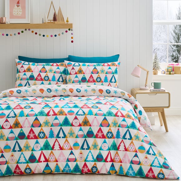 Catherine Lansfield Geometric Christmas Reversible Duvet Cover And Pillowcase Set