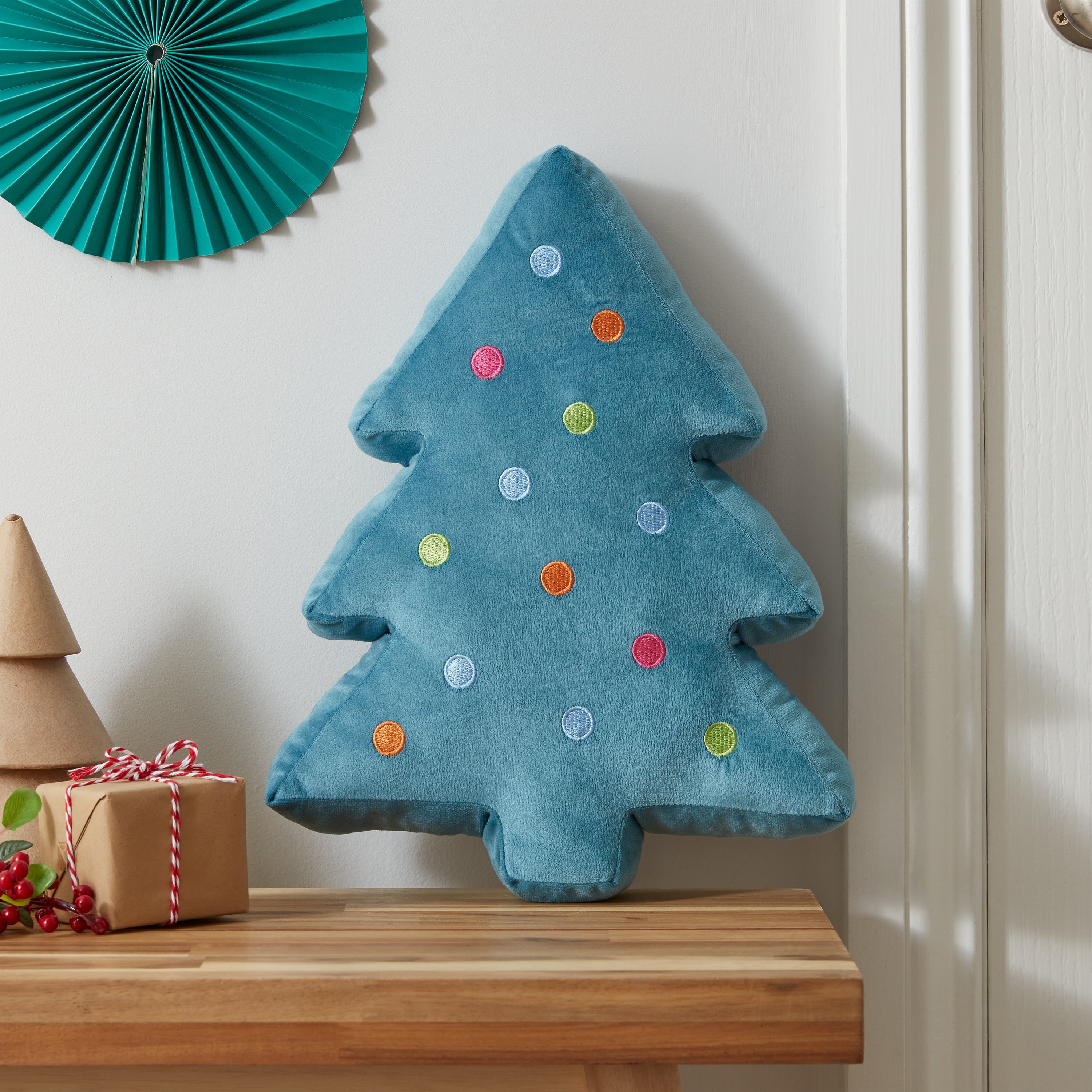 Catherine Lansfield Christmas Tree 3d Cushion Green