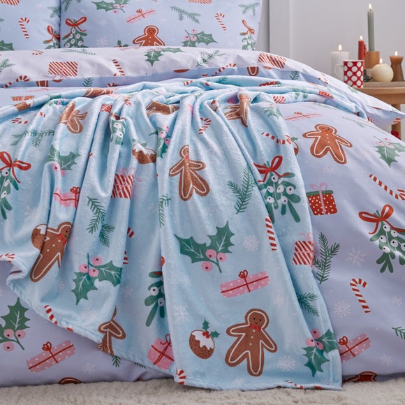 Catherine Lansfield Gingerbread Fleece Throw 130cm x 170cm Dunelm