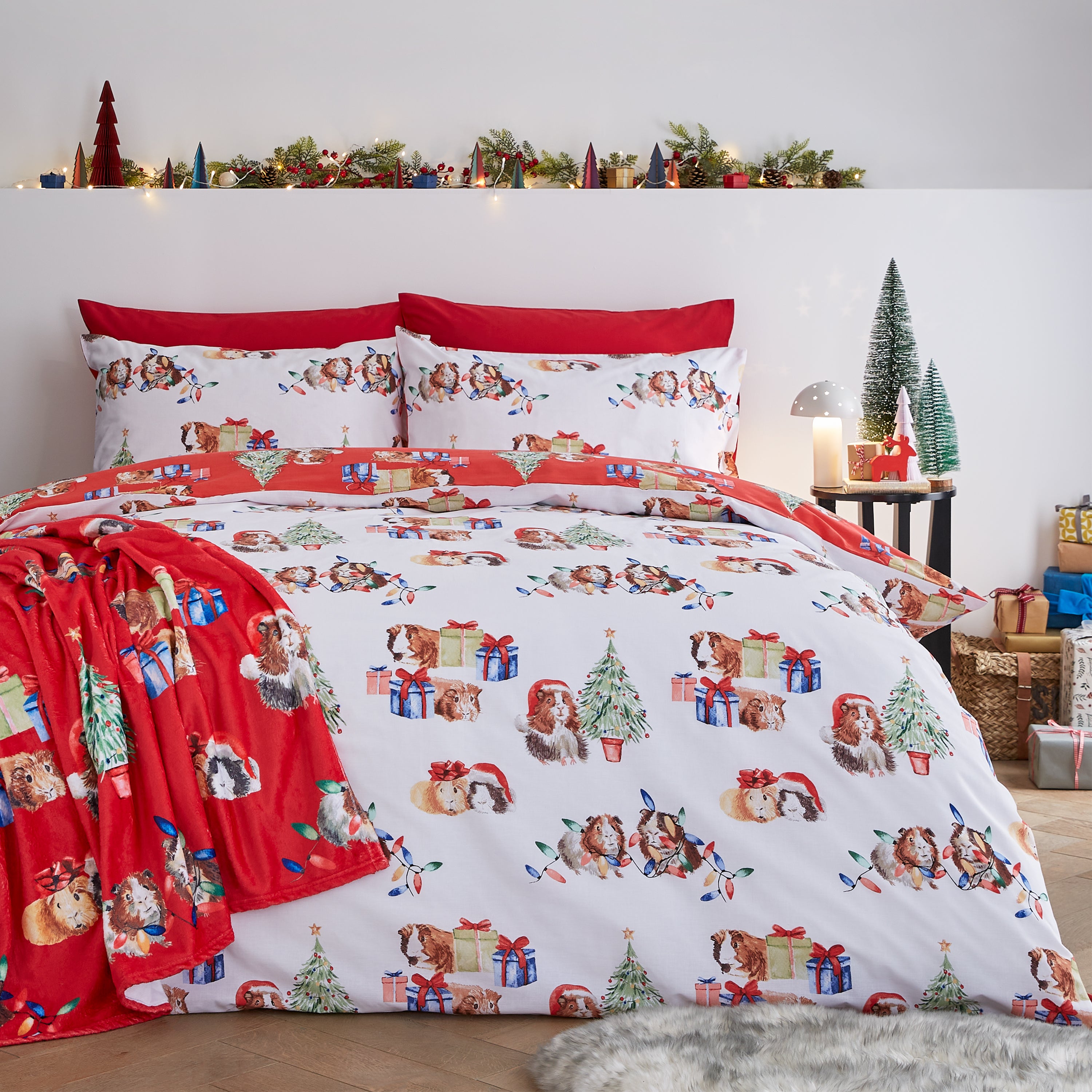 Photos - Bed Linen Catherine Lansfield Christmas Guinea Pigs Reversible Duvet Cover and Pillo 