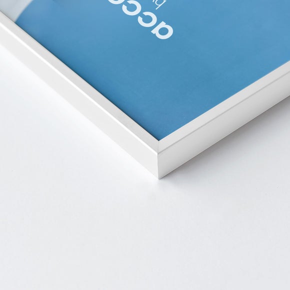 Carousel navigation image position 3 of 4