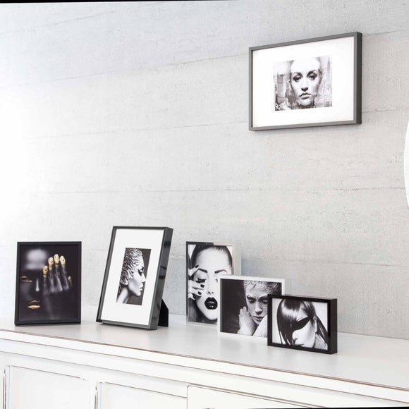 Carousel navigation image position 2 of 4