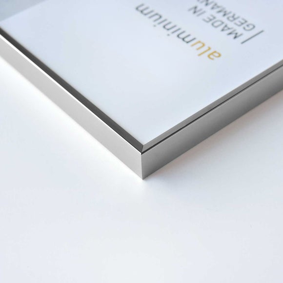 Carousel navigation image position 3 of 4