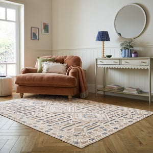 Elessia Traditional Patterned Washable Rug