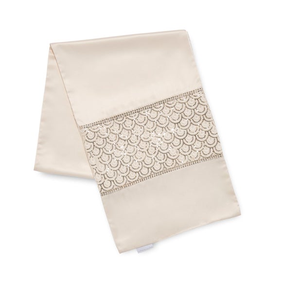 Carousel navigation image position 4 of 5