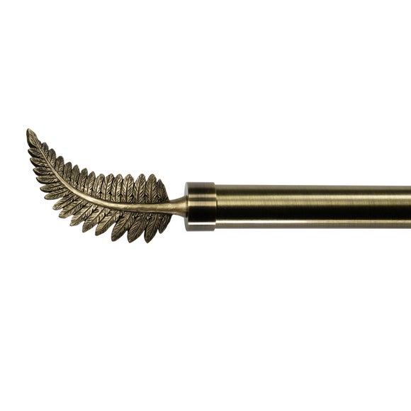 Bracken Extendable Metal Eyelet Curtain Pole