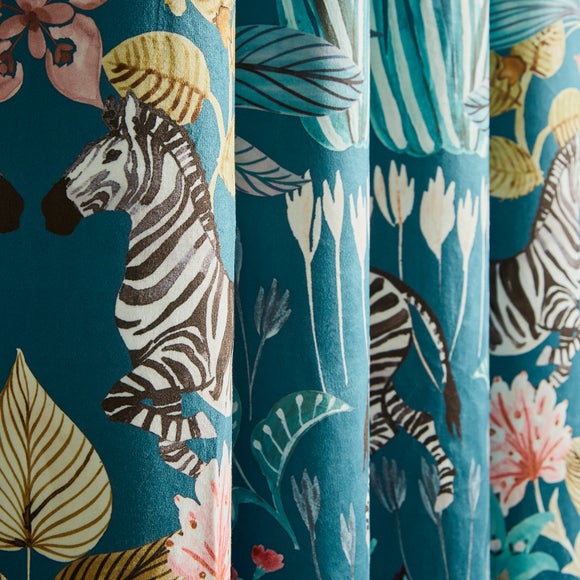 Carousel navigation image position 3 of 6