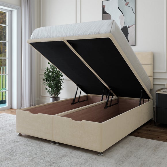 Carousel navigation image position 3 of 4