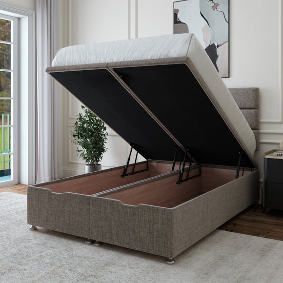 Carousel navigation image position 3 of 4