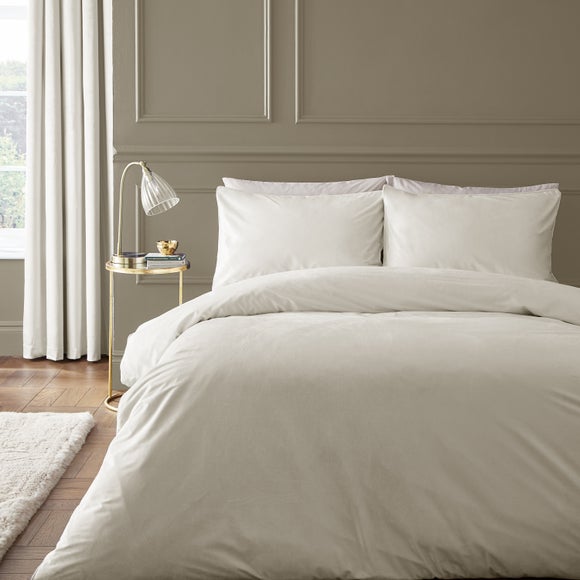 Catherine Lansfield Kingsley Soft Matt Velvet Duvet Cover And Pillowcase Set