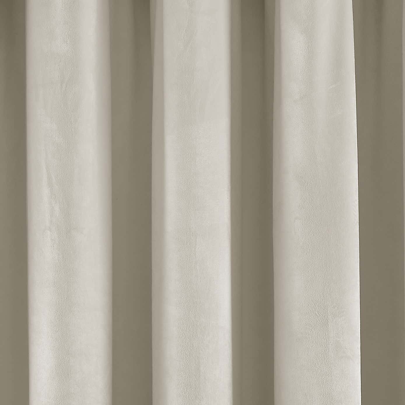 Carousel zoom image position 3 of 5