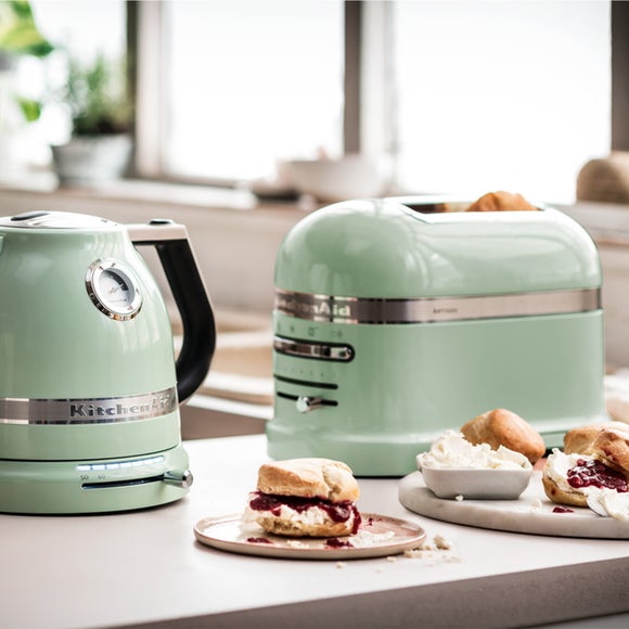 Carousel navigation image position 2 of 6