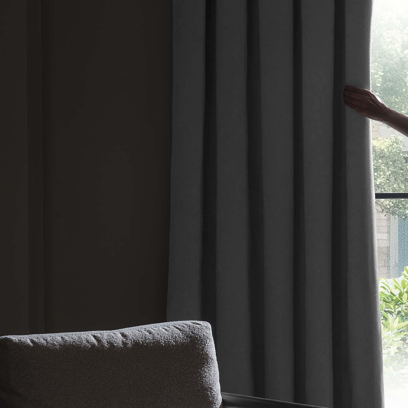 Carousel zoom image position 6 of 9