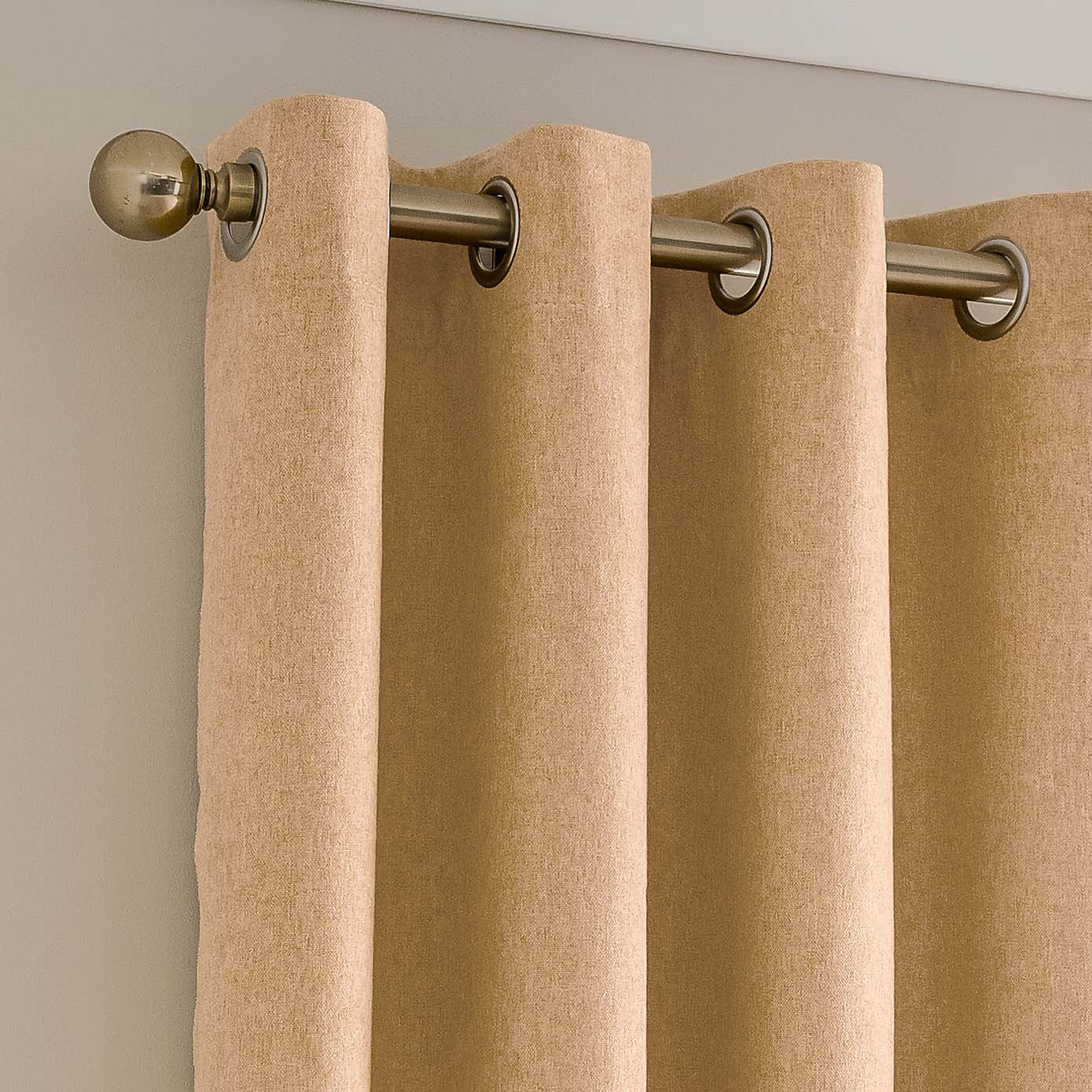 Carousel zoom image position 1 of 9