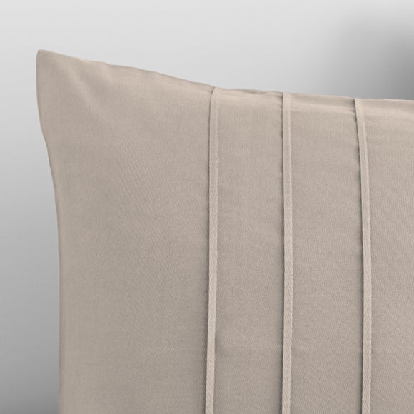 Carousel navigation image position 4 of 5