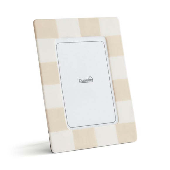 Carousel navigation image position 2 of 3