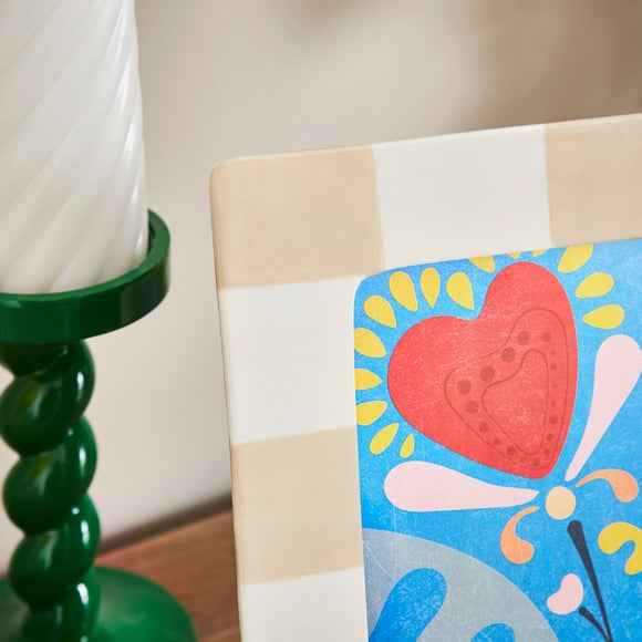 Carousel navigation image position 3 of 3