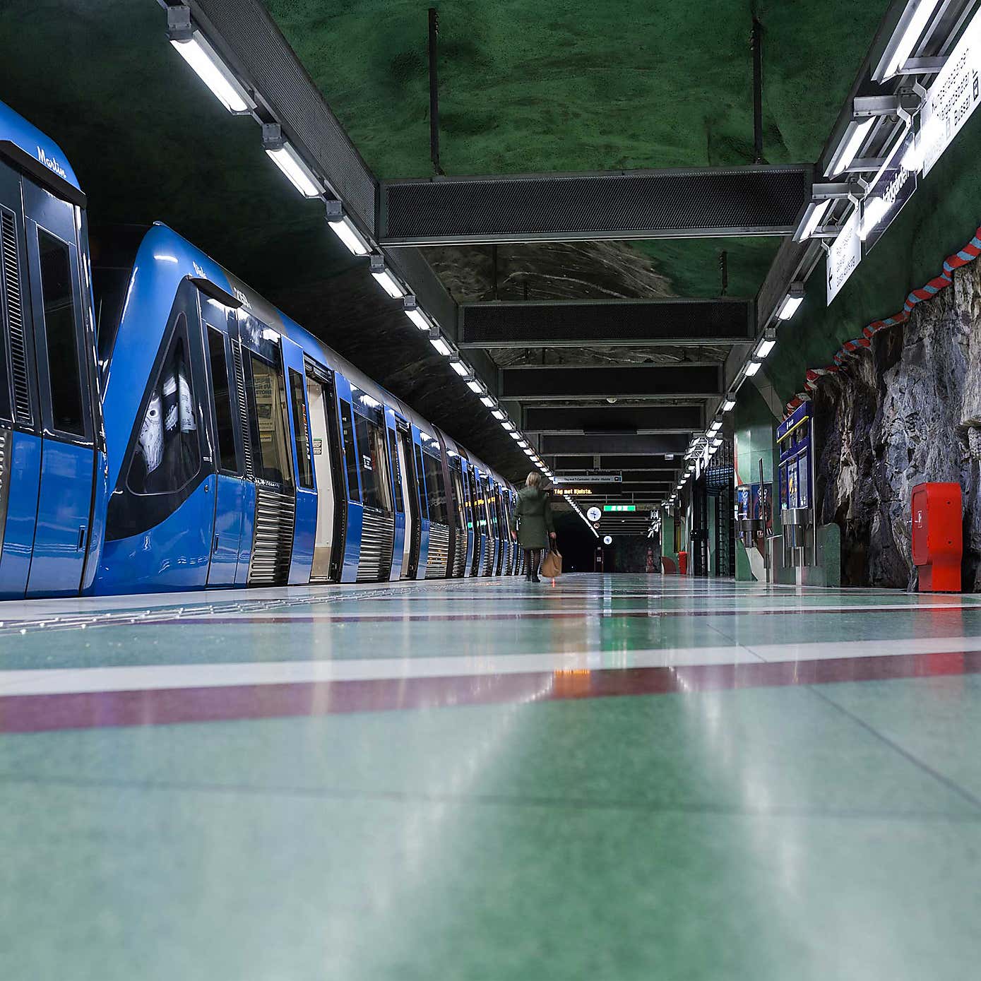 Carousel zoom image position 7 of 9