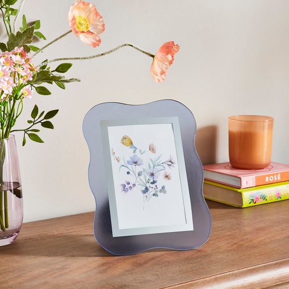View Wavy Glass Photo Frame View Wavy Glass Photo Frame