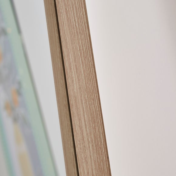 Carousel navigation image position 2 of 3