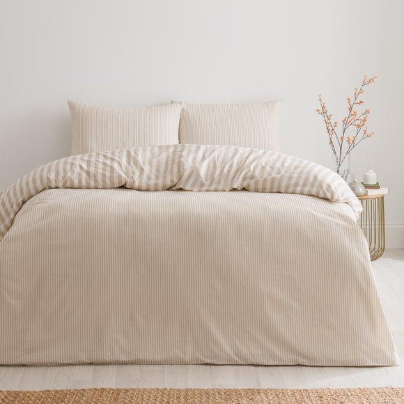 Carousel navigation image position 4 of 9