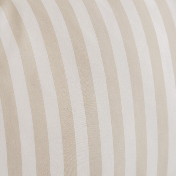 Carousel navigation image position 5 of 9