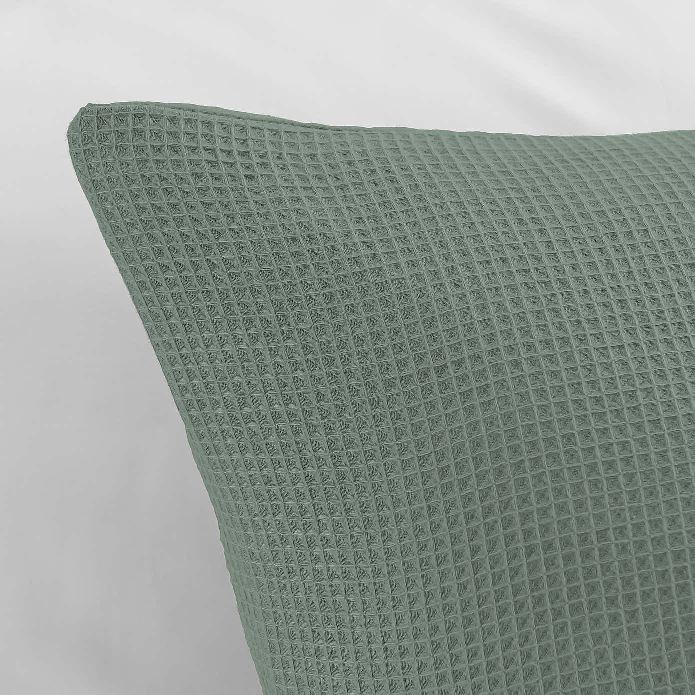 Carousel zoom image position 4 of 4