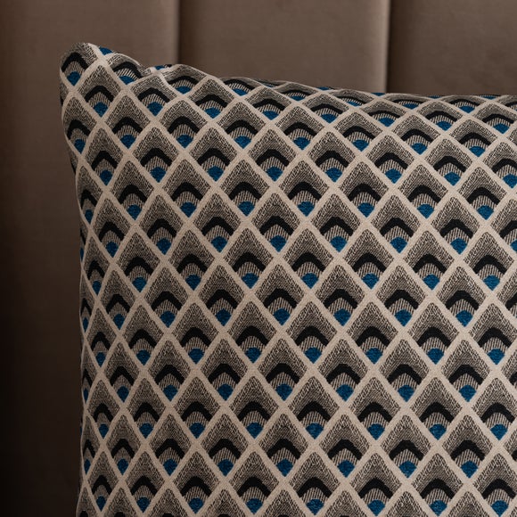 Carousel navigation image position 3 of 4