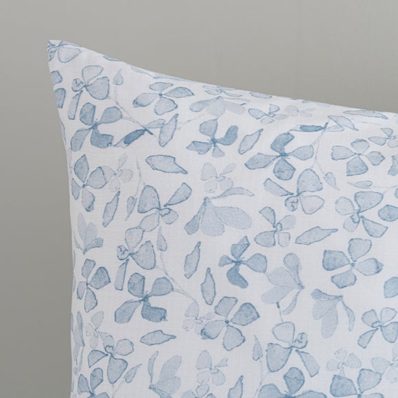 Carousel navigation image position 3 of 4