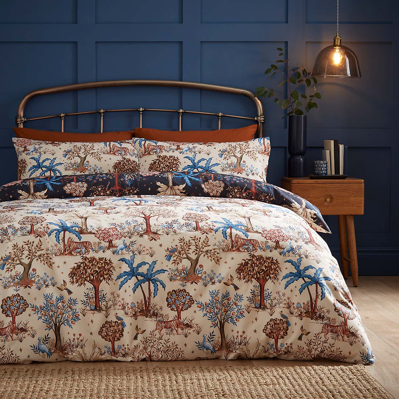 Carousel zoom image position 3 of 7