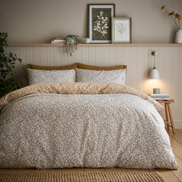 Winnie Ditsy 100 Cotton Duvet Cover Pillowcase Set
