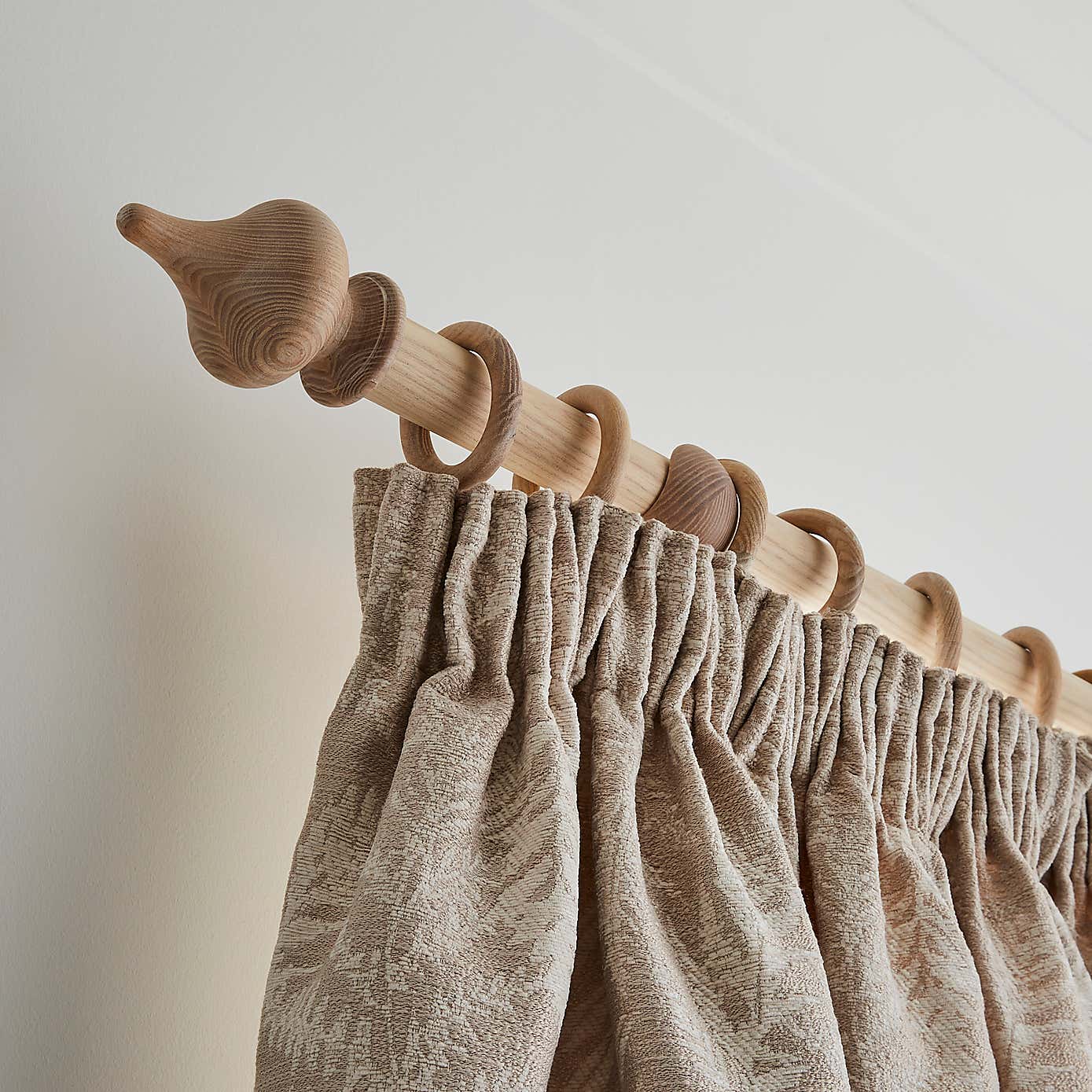 Carousel zoom image position 2 of 4