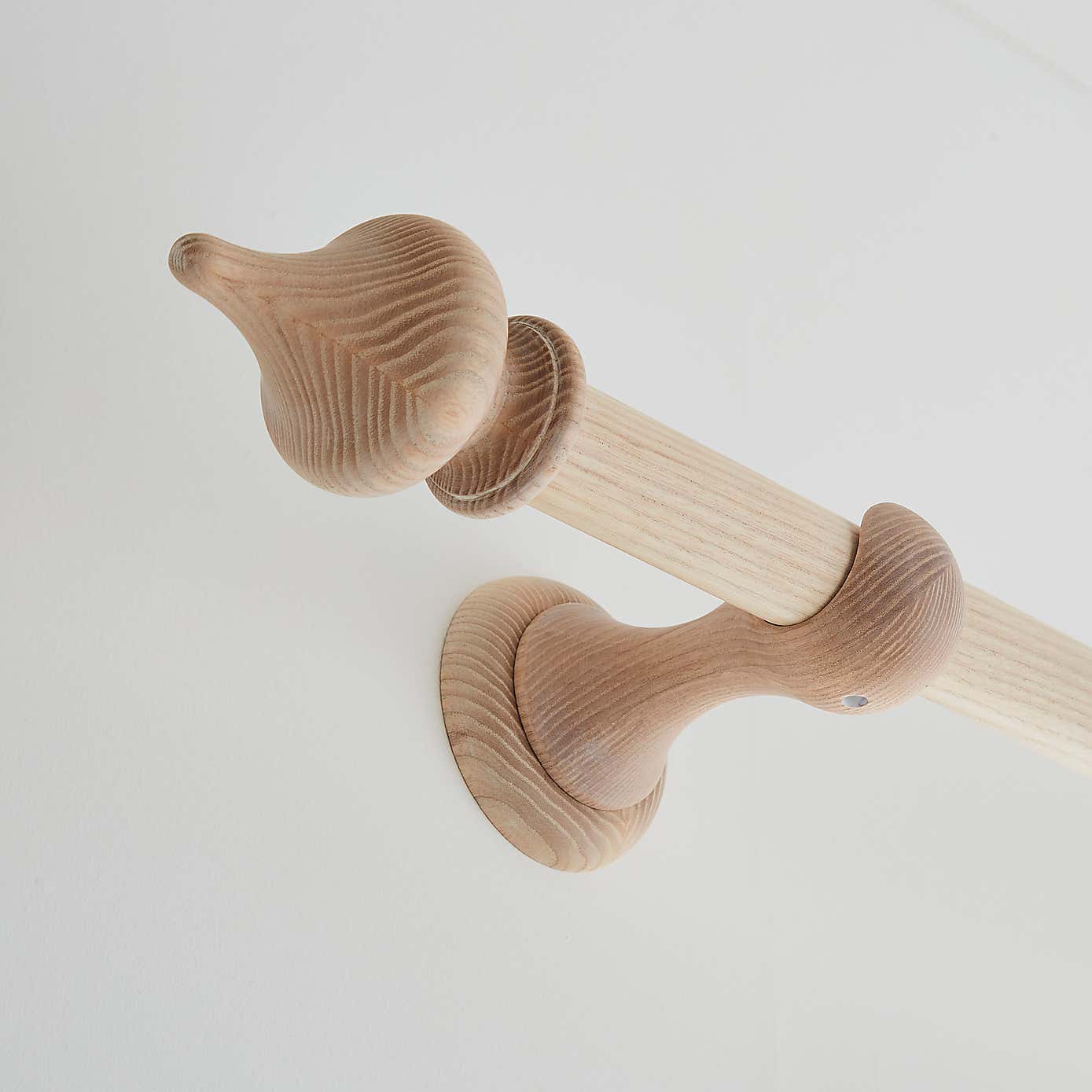 Carousel zoom image position 3 of 4